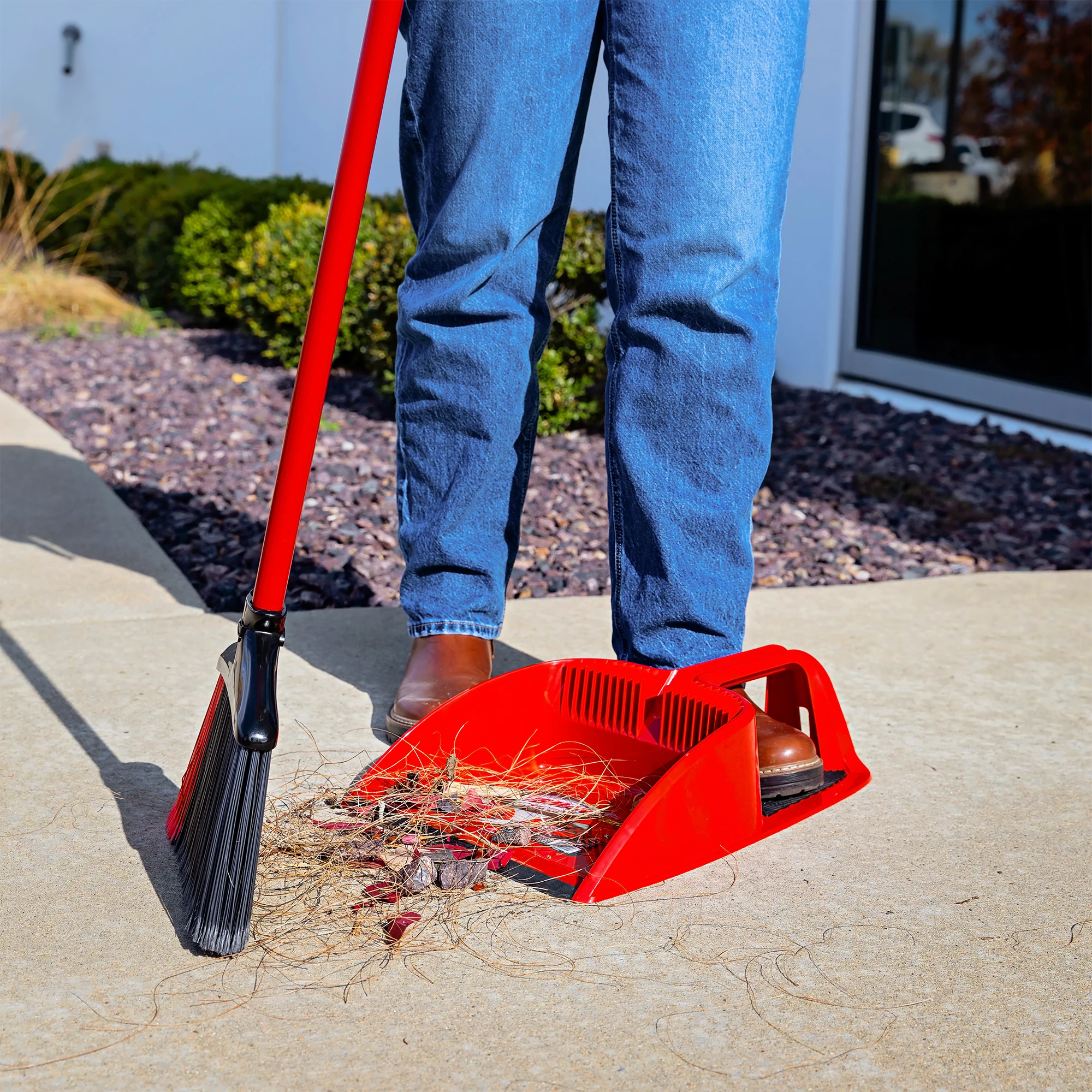 2125 Step-On Dustpan | Libman